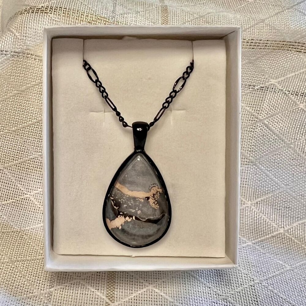 Handmade Watercolored Painted Paper Teardrop Pendant Necklace, Black Necklace - Picture 2 of 8